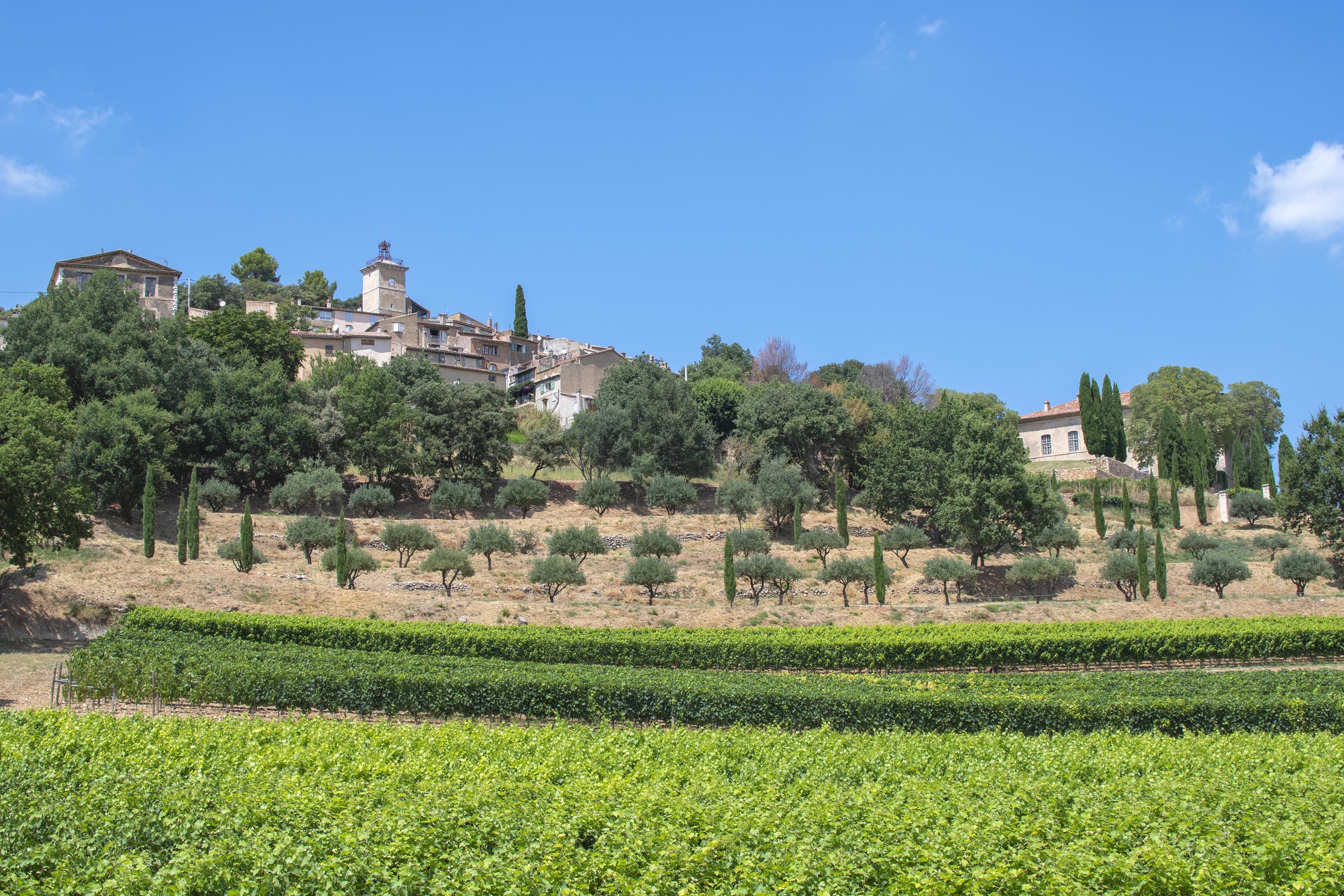 Au pied de Moissac-Bellevue - Tour du Verdon à vélo : Etape Bauduen - Baudinard-sur-Verdon - Moissac-Bellevue - Régusse - Montmeyan